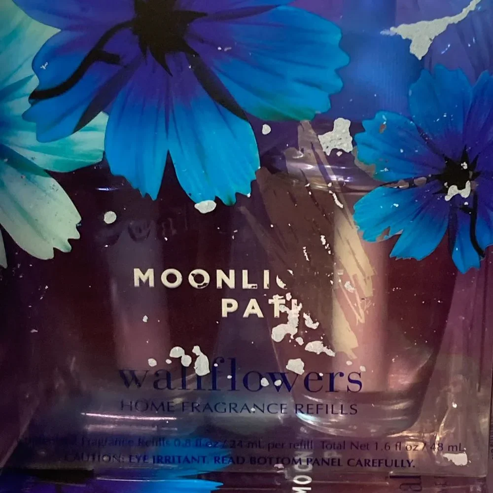 DAMAGED Bath & Body Works Wallflowers Moonlight Path 8-2 Packs DISCONTINUED